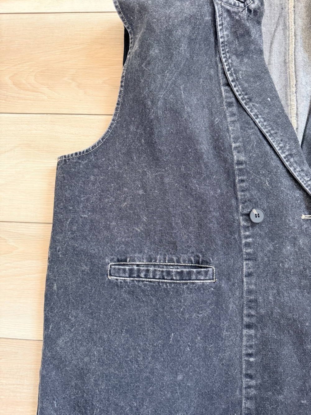 Dressed in Lala Outlaw Longline Denim Black Blazer - Picture 5 of 11